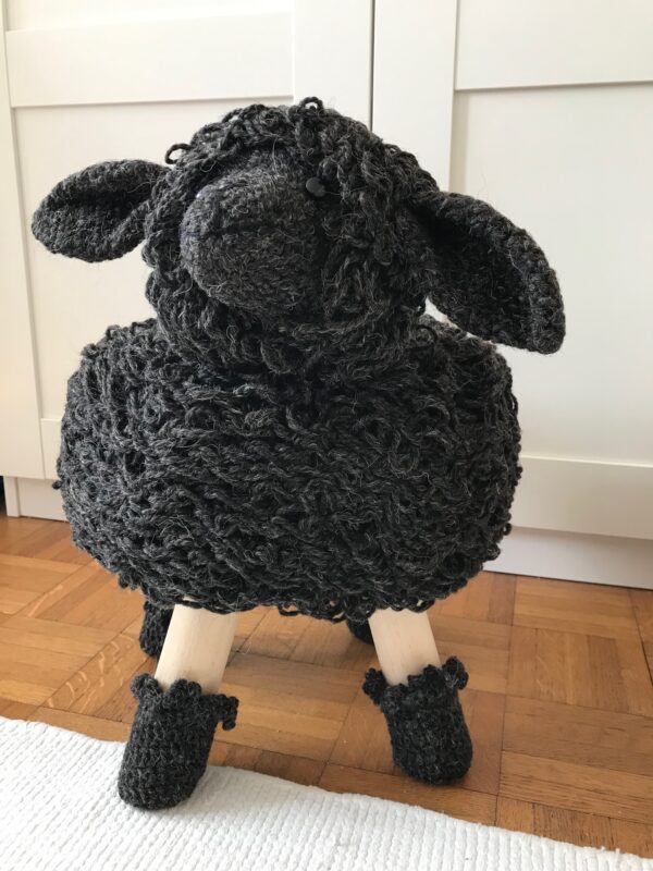 Schaf Hocker schwarz - Image 3