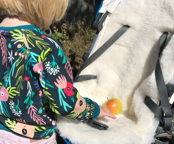 Lammfell-Sitzauflage für Kinderwagen creme - Image 10