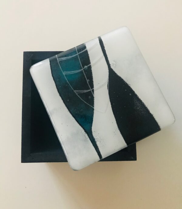 Bijouteriebox & Geschenkbox Blatt türkis auf weiss - Image 2