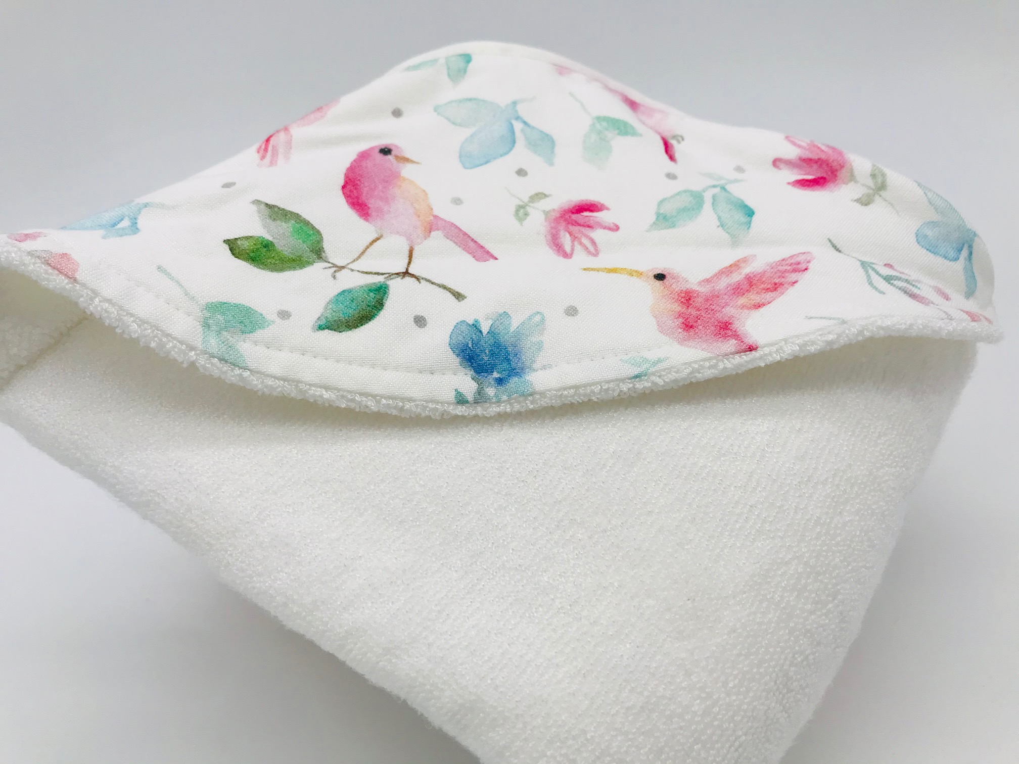 Badetuch mit Kaputze Vogel rosa – Bild 2