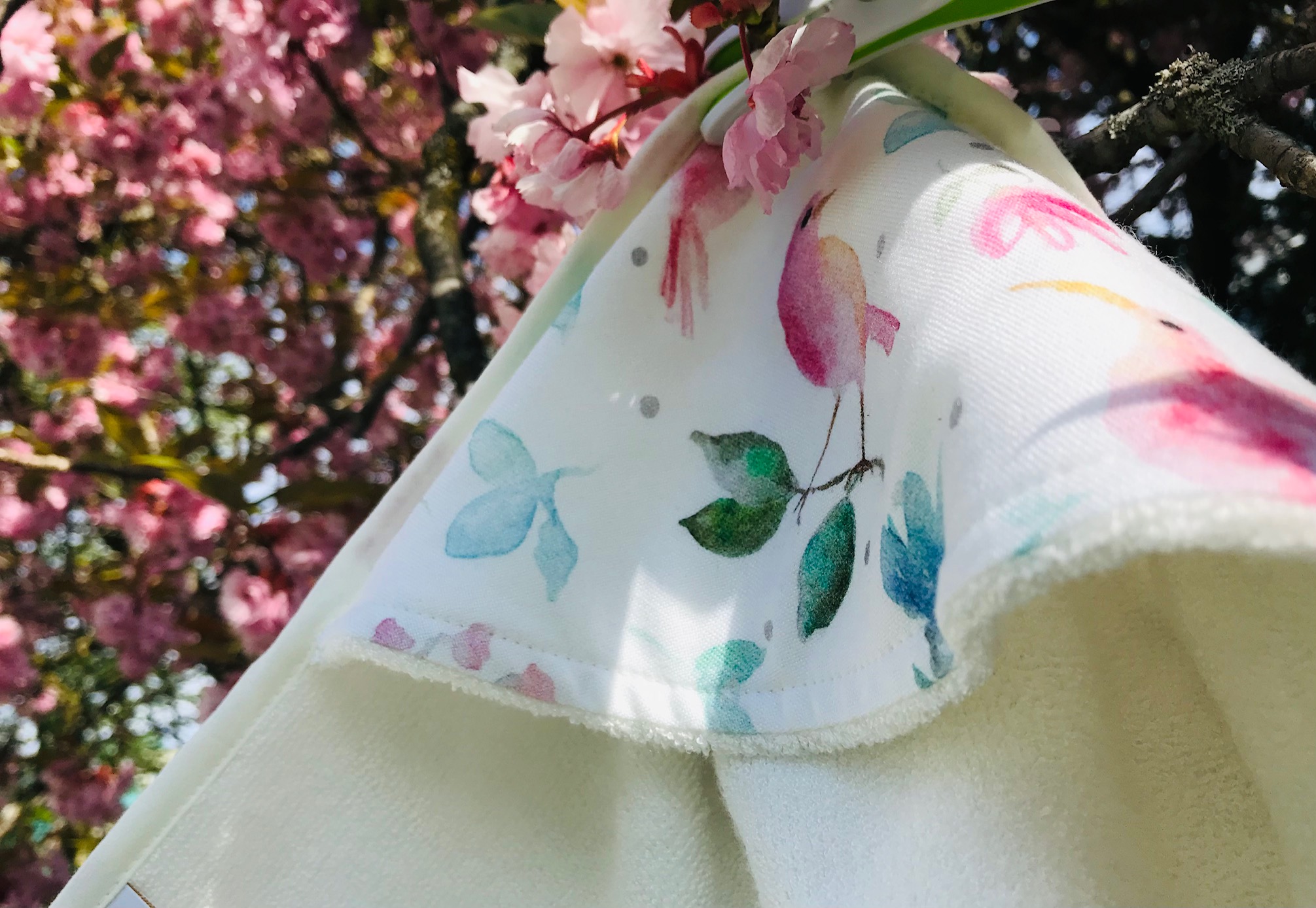 Badetuch mit Kaputze Vogel rosa – Bild 3