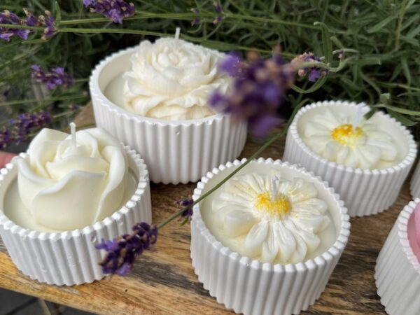 Kleiner Cupcake mit Margerite - Image 4