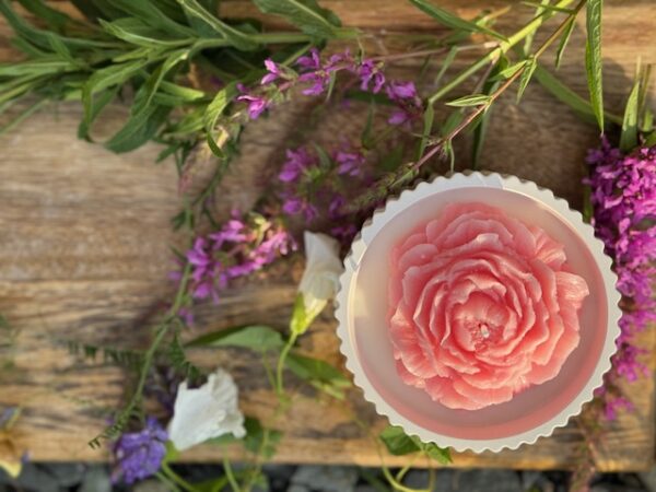 Grosser Cupcake mit Blume