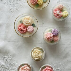 Kleiner Cupcake mit Rose