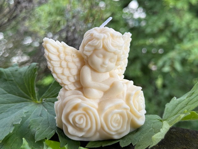 Engel auf Rosen