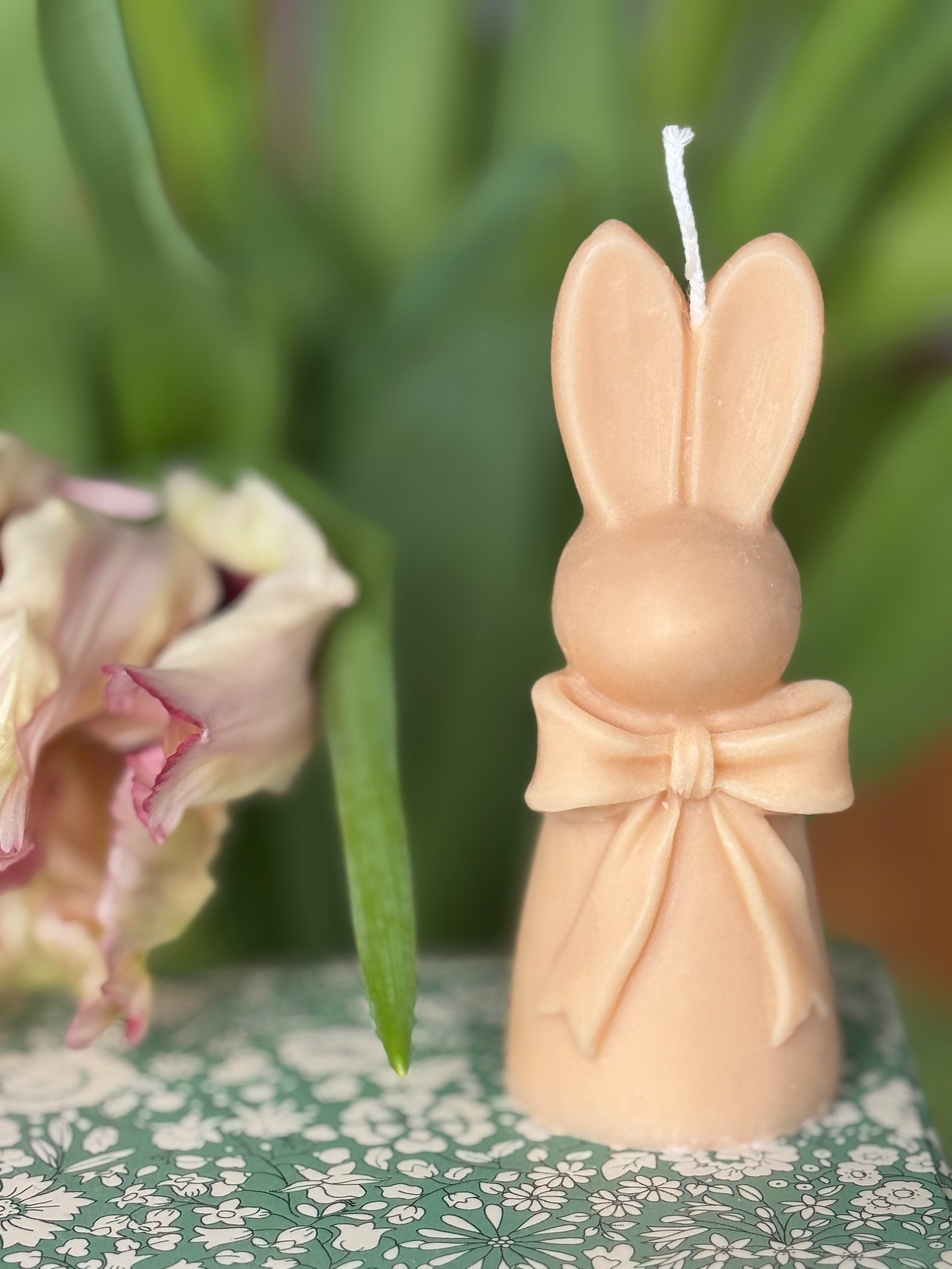 Osterhase mit Scheife – Bild 2