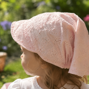 Kinderkappe aus Spitzen rosa
